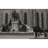 Szent-Mihály templom Kolozsváron, Mátyás király emlékmű, Kolozsvár, Kolozs megye, Erdély, utcakép, Horthy-korszak, vallás, templom, szobor, helytörténet. 1940-es évek, Eredeti fotó, papírkép. 