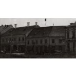 Gyergyószentmiklós főtere, országzászló, Gyergyószentmiklós, Hargita megye, Erdély, utcakép, Horthy-korszak, Dédai nagyalagút, helytörténet. 1940-es évek, Eredeti fotó, papírkép. 
