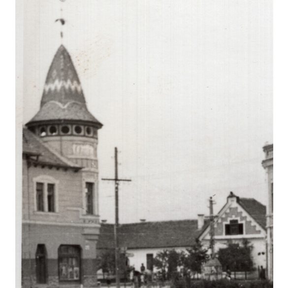 Városnézés, Gyergyószentmiklós, Erdély, utcakép, Horthy-korszak, feliratok, táblák, helytörténet. 1940-es évek, Eredeti fotó, papírkép. 