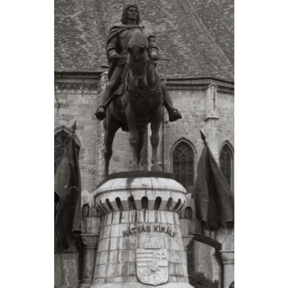 Fadrusz János által készített Mátyás király emlékmű, Kolozsvár, Kolozs megye, Erdély, utcakép, Horthy-korszak, szobor, helytörténet, 1940-es évek, Eredeti fotó, papírkép.   