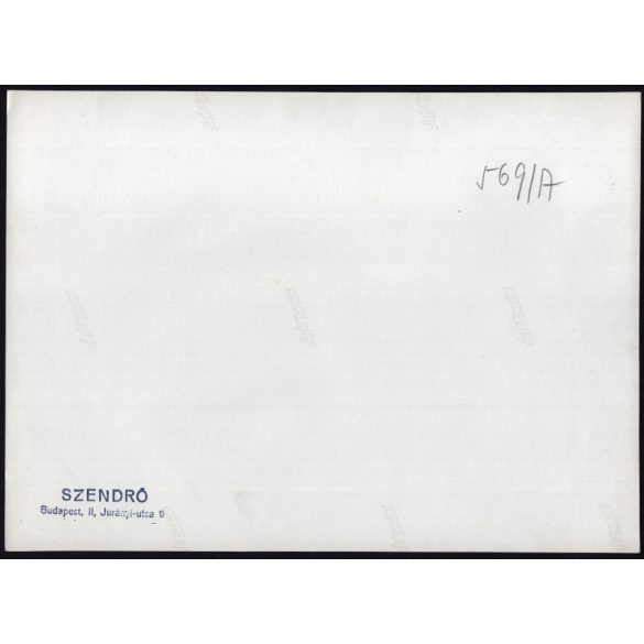 Nagyobb méret, Szendrő István fotóművészeti alkotása, Balaton, siófoki fürdőélet, Caola, napégés elleni krém reklám, 1930-as évek. Eredeti, pecséttel jelzett fotó, papírkép, Agfa Brovira papíron. 