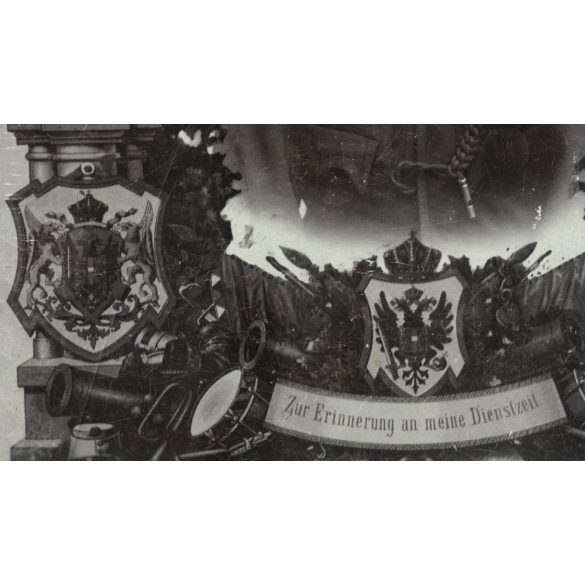 Zentner műterem, Bjelina (Brcka), Bosznia, magyar katona, tüzér portréja különös installációban, egyenruha, 1. világháború, Ferenc József, magyar címer, monarchia, 1910-es évek, Eredeti ritka kabinetf