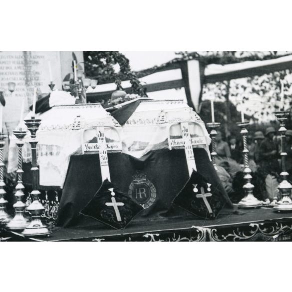 Katonatemetés, Dunaföldvár, Györkő Lajos hősi halott temetése, katona, egyenruha, 2. világháború, Tolna megye, Horthy-korszak, helytörténet, 1941, 1940-es évek, Eredeti fotó, feliratozott papírkép.  