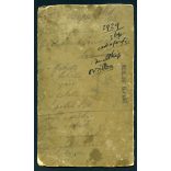 Nagyobb méret, Pete Gyula műterme, Székesfehérvár, elegáns házaspár virágcsokorral, bajusz,  monarchia, 1900-as évek, Eredeti kabinetfotó, széle vágott, sarka sérült. 