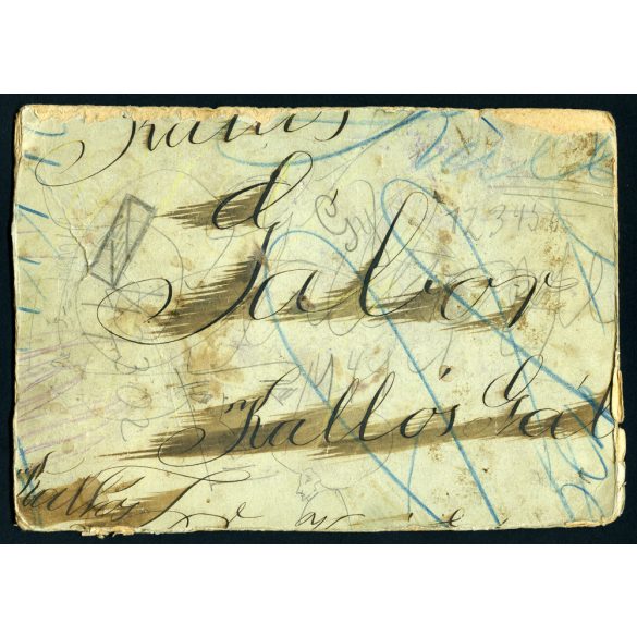 Nagyobb méret, osztálykép, tanuló fiúk pap tanítóval, különös jelzésű egyenpólók, iskola, monarchia, 1900-as évek, Eredeti hátul feliratozott kabinetfotó, körben vágott, sarka sérült. 