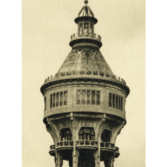 Nagyobb méret, a margitszigeti Víztorony, Budapest, Horthy-korszak, 1930-as évek, Eredeti hátulján feliratozott fotó, papírkép, ajándéknak, dekorációnak is kiváló.  