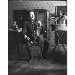 Nagyméretű fotó negatív Budapest, magyar katonatiszt egyenruhában, kard, bajusz, szobabelső, lakásbelső, monarchia, helytörténet, 1900-as évek,  Eredeti nagyméretű fotó negatív!        méret megközelí