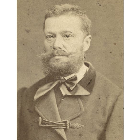 Gévay Béla műterme, Budapest, elegáns szakállas férfi portréja, helytörténet, monarchia, 1870-es évek, Eredeti CDV, vizitkártya fotó.   