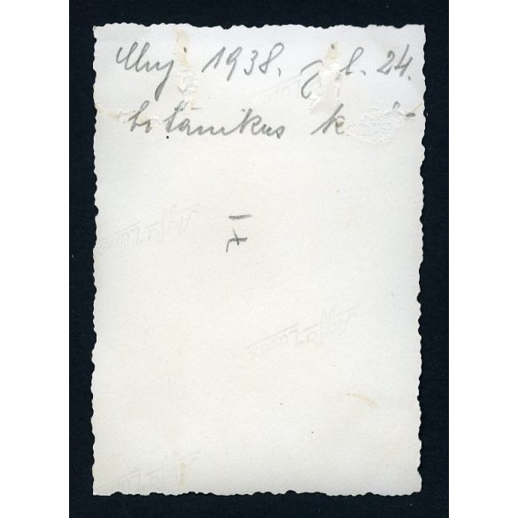 Botanikus kertben, Kolozsvár, Erdély, víztorony, elegáns lányok, matrózblúz, Horthy-korszak, helytörténet, 1938., 1930-as évek, Eredeti fotó, hátulján feliratozott papírkép. 