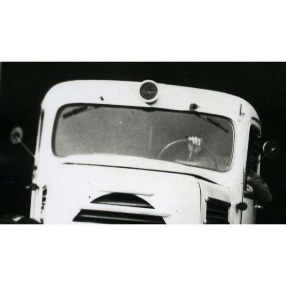 IFA Garant mentőautó mentőssel, Magyarország, egyenruha, jármű, közlekedés, teherautó, kommunizmus, 1950-es évek, Eredeti fotó, papírkép. 