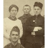 Magyar katonák ápolónővel, egyenruha, katonakórház (?), 1. világháború, monarchia, 1910-es évek, Eredeti fotó, papírkép. 