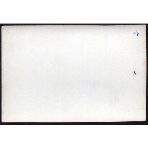 Budapest utcái a forradalom után, Magyarország, 1956-os forradalom, szabadságharc, táblák, feliratok, Fischer Sándor fényképész cégére, hirdetőoszlop, utcakép, helytörténet, 1956., 1950-es évek,