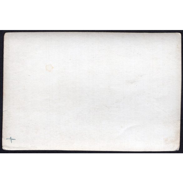 Emberek, Budapest utcáin az 1956-os forradalom után, Magyarország, szabadságharc, táblák, feliratok, Fischer Sándor fényképész cégére, hirdetőoszlop, utcakép helytörténet, 1956., 1950-es évek, 