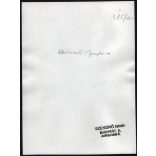 Nagyobb méret, Szendrő István fotóművészeti alkotása, lányok Alsóberecki népviseletben, Alsóberecki, Borsod-Abaúj-Zemplén megye, Gyöngyösbokréta mozgalom, népviselet, fejdísz, szoknya, 1930-as évek. 