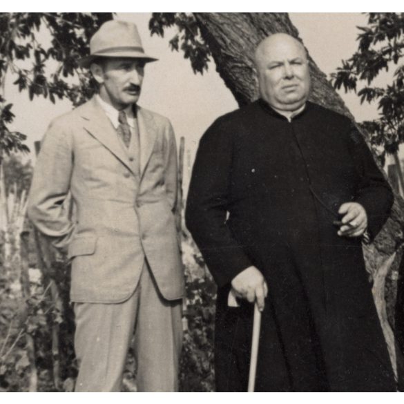 Nagyobb méret! Erdélyi ferences szerzetesek a szőlőnél, földbirtokos, Balatonőszöd, Somogy megye, Horthy-korszak, szerzetesek, egyház, vallás, helytörténet, 1938. szeptember, 1930-es évek, 