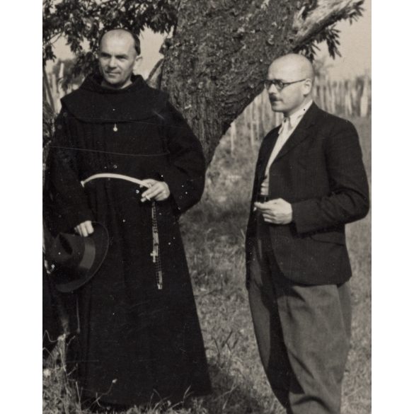 Nagyobb méret! Erdélyi ferences szerzetesek a szőlőnél, földbirtokos, Balatonőszöd, Somogy megye, Horthy-korszak, szerzetesek, egyház, vallás, helytörténet, 1938. szeptember, 1930-es évek, 