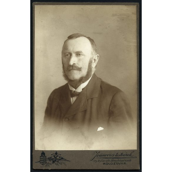 Joánovics műterem, Kolozsvár,  Erdély, elegáns szakállas úr portréja, 1910-es évek, Eredeti kabinetfotó.