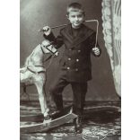 Piétsch műterem, Szabadka, Vajdaság, kisfiú hintalóval, ostorral, matrózblúz, játék, Szalaczi Sándor, monarchia, helytörténet, 1890-es évek, Eredeti kabinetfotó. 