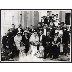   Nagyobb méret. Vitéz Tarnóy Oszkár tüzér őrnagy esküvő, Budapest, Macsi András fényképészeti műterme, esemény, egyházi személy, Szukováthy Imre a Testnevelési Főiskola igazgatója kitüntetések, Horthy-korszak, vallás, helytörténet 1930-s évek, Erede