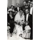 Nagyobb méret. Vitéz Tarnóy Oszkár tüzér őrnagy esküvő, Budapest, Macsi András fényképészeti műterme, esemény, egyházi személy, Szukováthy Imre a Testnevelési Főiskola igazgatója kitüntetések, Horthy-korszak, vallás, helytörténet 1930-s évek, Erede