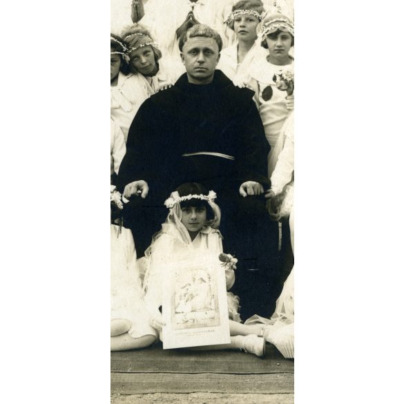 Nagyobb méret, elsőáldozó lányok apácákkal, szerzetes, pap, egyház, ünnep, Horthy-korszak, helytörténet, 1920-as évek, Eredeti fotó, papírkép.  