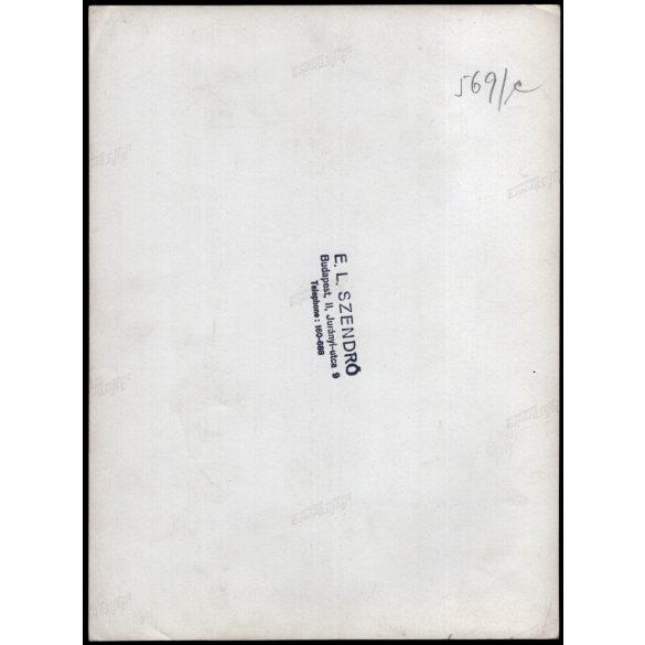 Nagyobb méret, Szendrő István fotóművészeti alkotása, vitorlások a Balaton vízén, naplementében, Balaton, hajók, 1930-as évek. Eredeti, pecséttel jelzett fotó, papírkép, Agfa Brovira papíron.