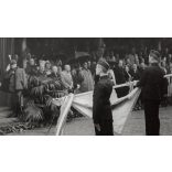 Nagyobb méret! A Magyar Királyi Államvasutak Fiúnevelő Intézetének és Árvaházának felavatása, Erdély, Szatmárnémeti. A résztvevők között híres nemesek, politikusok és egyházi vezetők,