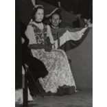 Nagyobb méret, Szatmárnémeti, Erdély, díszpáholy a Magyar Királyi Államvasutak Fiúnevelő Intézetének és Árvaházának felavatásán. A résztvevők között Horthy Istvánné (Edelsheim-Gyulai Ilona),