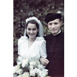 Hajdu Anna (jelmeztervező, grafikus) és Kovács Péter (néprajzkutató) esküvője,  Tiszacsege, menyasszony, vőlegény, 1942, 1940-es évek, Hajdu-Bihar megye, Horthy-korszak, Eredeti AGFACOLOR színes dia. 