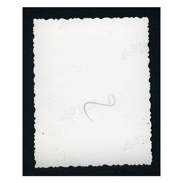 Magyar katonák „Jobbra hajts!” közlekedési táblánál. 2. világháború, egyenruha, Horthy-korszak, 1940-es évek, Eredeti fotó, papírkép.   