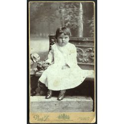   Dunky fivérek műterme, Kolozsvár, Erdély, kislány játék kutyával, szobor, monarchia, 1890-es évek, Eredeti kabinetfotó. 