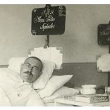Kéri Péter katonakórházban, Bécs, Ausztria, 1. világháború, katona, 1916, 1910-es évek, monarchia, Eredeti fotó, hátulján feliratozott papírkép.  