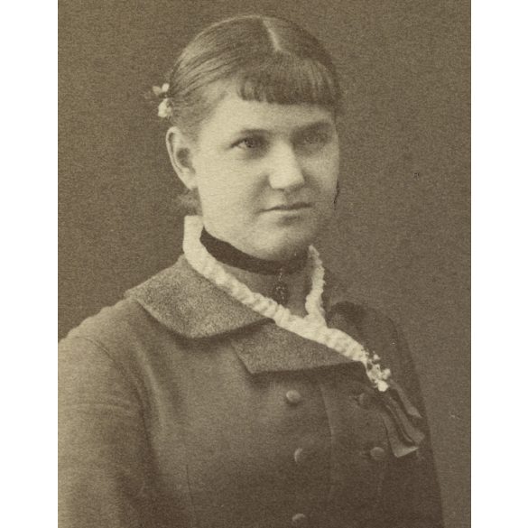 Javorik & Jandaurek műterem, Ungvár, Kárpátalja,  elegáns nő portréja, monarchia, 1890, 1890-es évek, Eredeti CDV, vizitkártya fotó.   