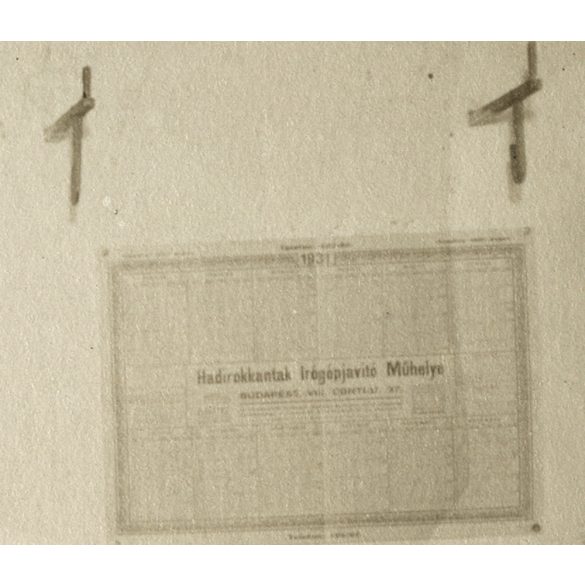 Irodisták az íróasztalnál, Hadirokkantak Írógépjavító Műhelye naptár, Hadirokkantak Lapja plakát, Horthy korszak, 1931, 1930-as évek, Eredeti fotó, papírkép.   