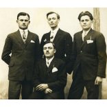 Payka fényképész, Rétság, férfiak ünneplő ruhában, cigaretta, Horthy-korszak, helytörténet, Nógrád megye, 1920-as évek, Eredeti fotó, papírkép.  