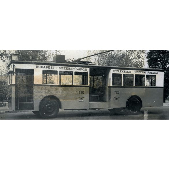 Nagyobb méret, trolibusz, Budapest, Ganz gyári fotó, T100, jármű, közlekedés, Horthy-korszak, 1930-as évek, Eredeti fotó, papírkép, felülete kopott, foltos. 
