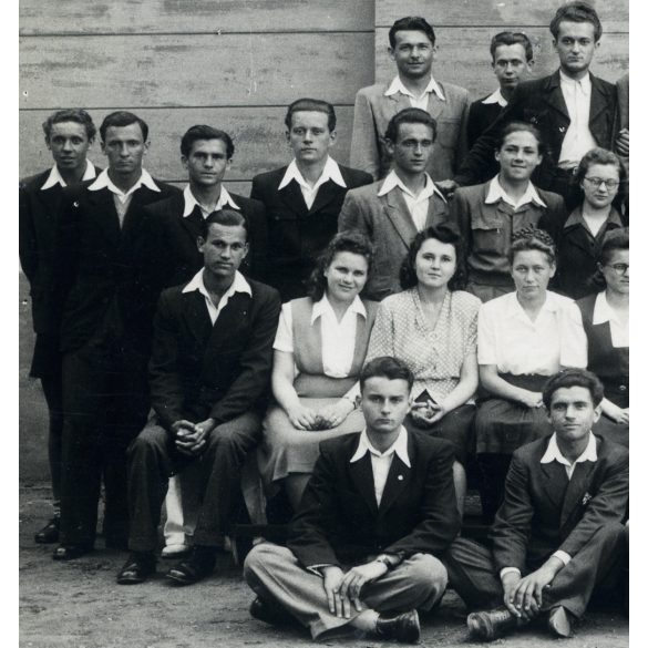 Gyarmati Károly fényképész, Cegléd,  VII. osztály, iskola, osztálykép, tanító, kommunizmus, Pest megye, 1948, 1940-es évek, Eredeti fotó, pecséttel jelzett papírkép.   