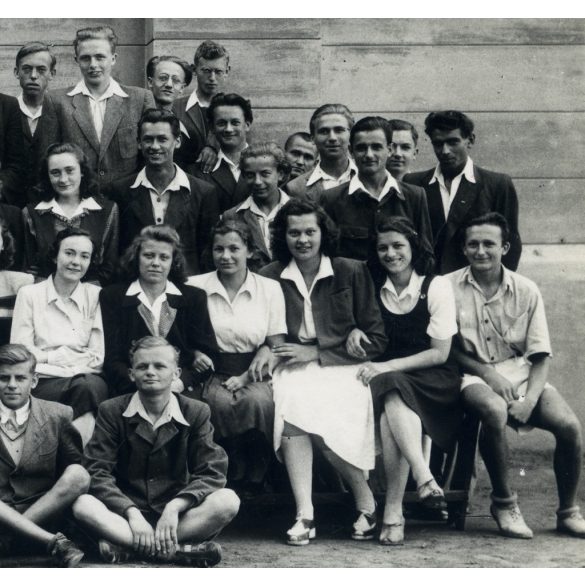 Gyarmati Károly fényképész, Cegléd,  VII. osztály, iskola, osztálykép, tanító, kommunizmus, Pest megye, 1948, 1940-es évek, Eredeti fotó, pecséttel jelzett papírkép.   