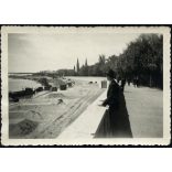 2 darab fotó, épül a rakpart, Szeged, Tisza-part, városkép, Horthy-korszak,  1943, 1940-es évek, Két darab eredeti fotó, papírkép.  