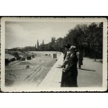 2 darab fotó, épül a rakpart, Szeged, Tisza-part, városkép, Horthy-korszak,  1943, 1940-es évek, Két darab eredeti fotó, papírkép.  