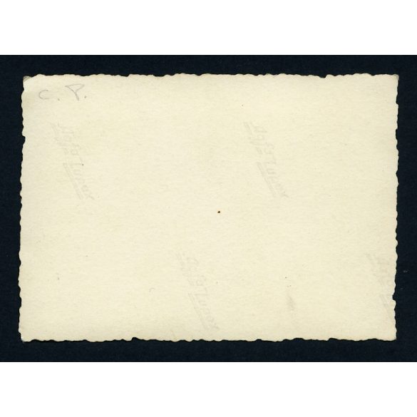 Csinos fiatal nő Ideal kerékpárral, bicikli, jármű, közlekedés, Horthy-korszak, 1930-as évek, Eredeti fotó, papírkép.  