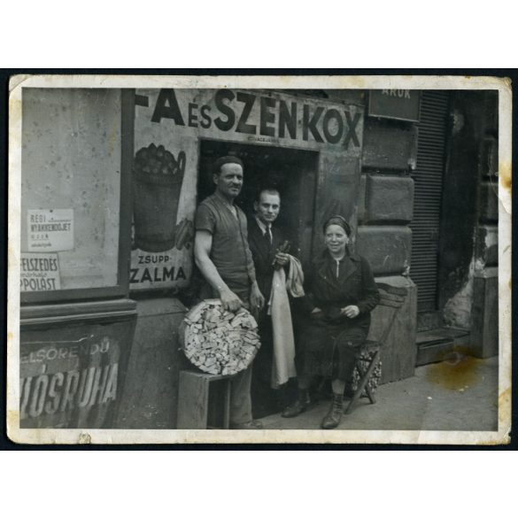 Kovács János fa, szén és kox kereskedése, üzlet, kirakat, felirat, reklám, 1940-es évek, Eredeti fotó, papírkép. 