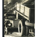 Nagyobb méret, SIB Photoservice MOSCOW, GAZ-51-es teherautó a Molotov-Gorkij autógyárban, jármű, közlekedés, Szovjetunió, kommunizmus, 1940-es évek, Eredeti hátulján feliratozott sajtófotó, papírkép.  