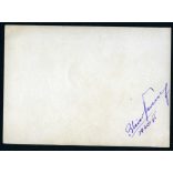 Nők és férfi a bolt ajtajában, Fábiánháza, Bleier Ferenc üzlete, reklámok, plakátok, feliratok, Haggenmacher Sörgyár reklám, Szabolcs-Szatmár-Bereg megye, Horthy-korszak, 1930, 1930-as évek, helytörténet. Eredeti fotó, hátulján Bleier Ferenc által al