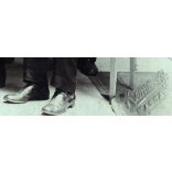 Nagy méret, Kemény műterem, Kassa, Felvidék, „Nagyidai 25 éves találkozó”, elegáns, a hátoldalon nevesített férfiak csoportja, rendőr, bajusz, monarchia, 1909, 1900-as évek, Eredeti mélynyomóval jelzett kabinetfotó. 