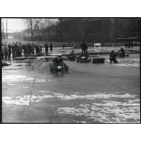 Nagyobb méret, gokart autóverseny, Budapest, Városliget, sport, jármű,  helytörténet, szocializmus, 1960-as évek, Eredeti fotó, papírkép, hátulján Dr. Reitter Lászlóné felirat.  