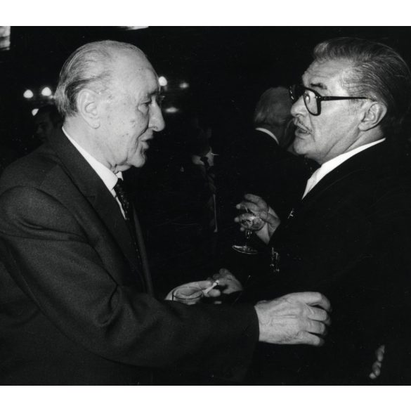 Nagyobb méret, Kádár János, Agárdy Gábor színész, Sas József komikus, Budapest, Országház Vadászterem, politika, művész, parlament, szocializmus, 1970-es évek, Eredeti fotó, papírkép.   