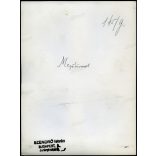 Nagyobb méret, Szendrő István fotóművészeti alkotása, gyönyörű matyó menyasszony a templom előtt, esküvő, népviselet, ünnep, néprajz, palóc (?) Borsod-Abaúj-Zemplén megye, 1930-as évek. Eredeti, pecséttel jelzett fotó, papírkép, Agfa Brovira papíron.