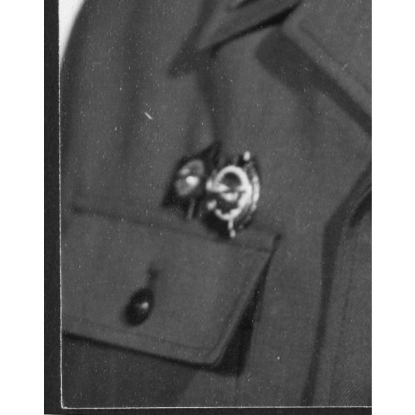 Munkásőr egyenruhában, kitüntetés, jelvény, érdemrend, politika, szocializmus, 1970-es évek, Eredeti fotó, papírkép.   