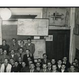 Nagyobb méret, Sándorovszky fényképész mester, Budapest, motorkezelői tanfolyam, jármű, közlekedés, Horthy-korszak, 1942, 1940-es évek, Eredeti fotó, papírkép.  